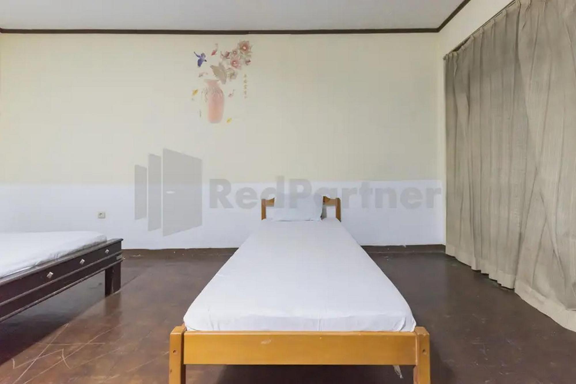 Hotel Linggarjati Near Natural Park Twa Linggarjati Екстер'єр фото